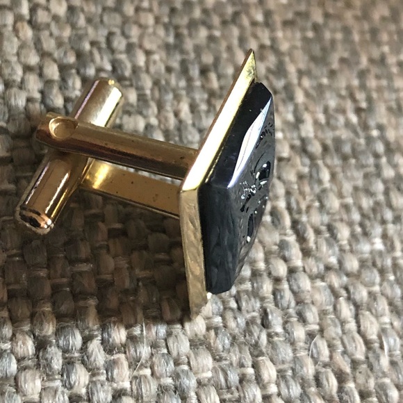 Roman Warrior Cufflinks and Tie Clip Set - Picture 4 of 7